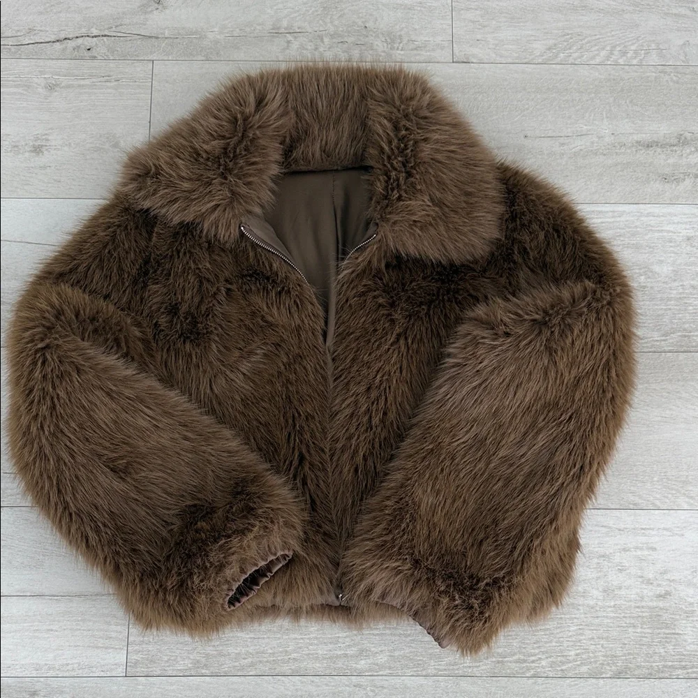 The Frankie Shop Plush Faux Fur Bomber Jacket - Picture 6 of 12